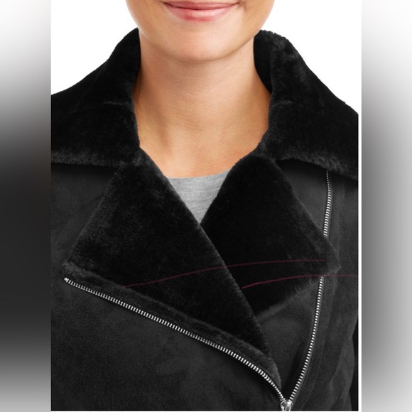 NWOT Women's Sherpa-Lined Faux Suede Moto Jacket - Picture 2 of 3